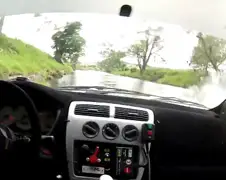 Dijk van een klapper tijdens de Karkonosze Rally