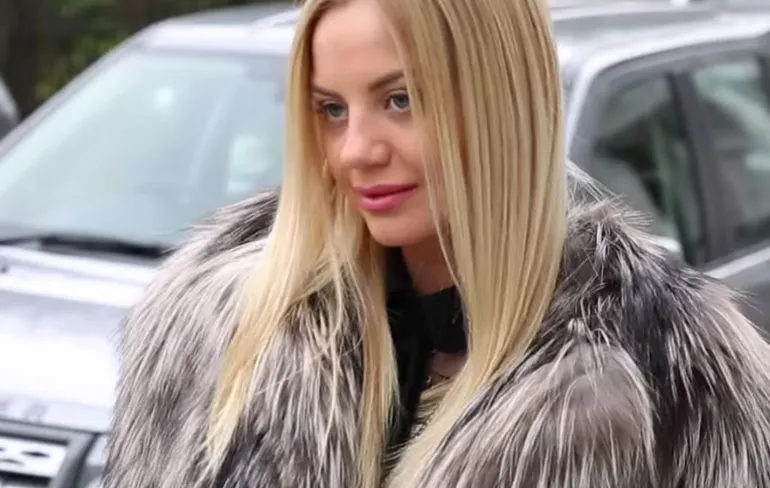 Rich kid Julia Stakhiva heeft zo haar gewoontes