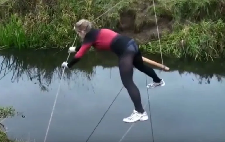 Touwbruggetje nemen als een echte bazin