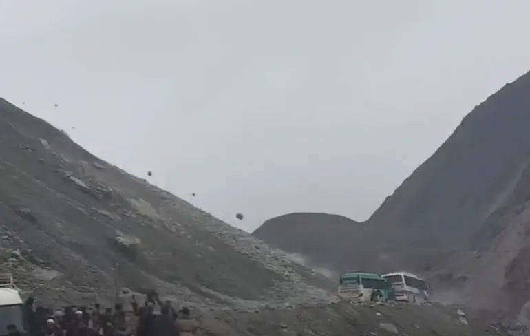 Rollings Stones bezoeken Karakoram Highway