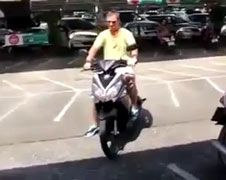 Testritje met scooter gaat bijna goed
