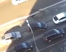 Sinkhole in de file te Charkov