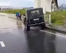 4x4 vs beetje water