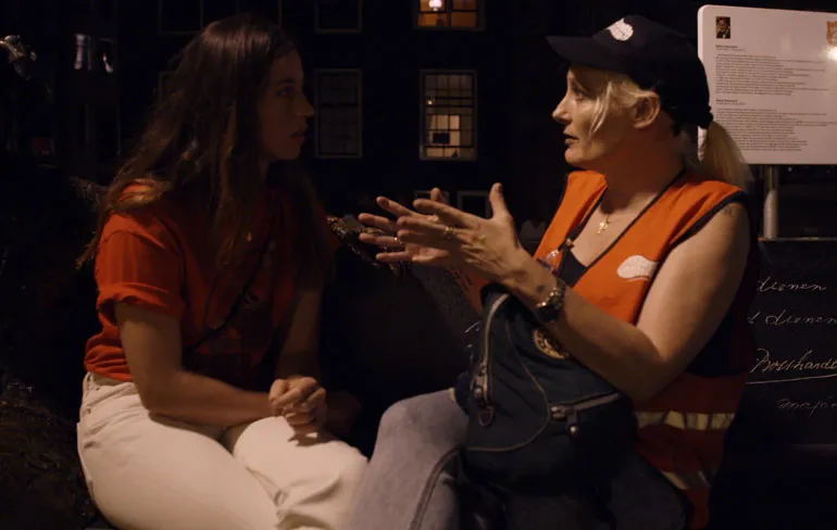 Achter de Wallen: Op pad met Sonja de voormalige dakloze straatprostituee