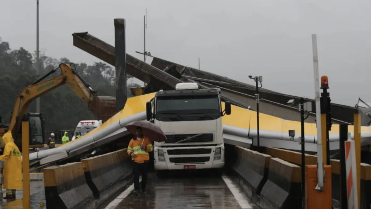 Als je vergeet een kraanarm in te klappen