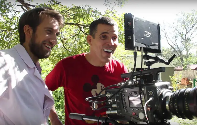 Steve-O vervangt Dan van de The Slow Mo Guys