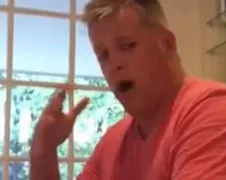 Paps pesten met een beetje extra peper