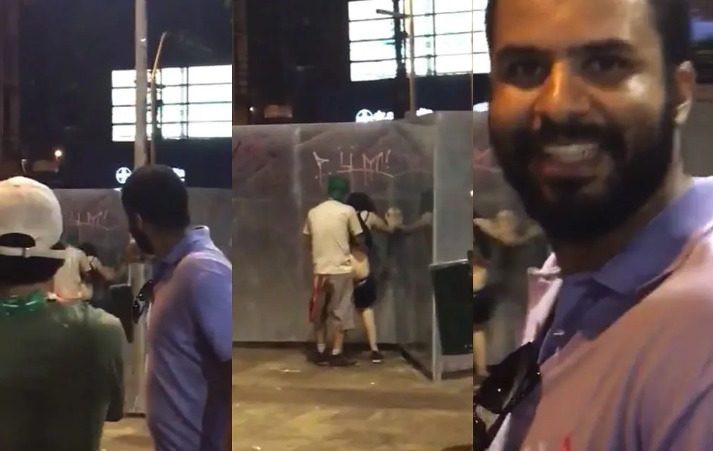 Braziliaan en partner spelen een ander spelletje op basketbal court