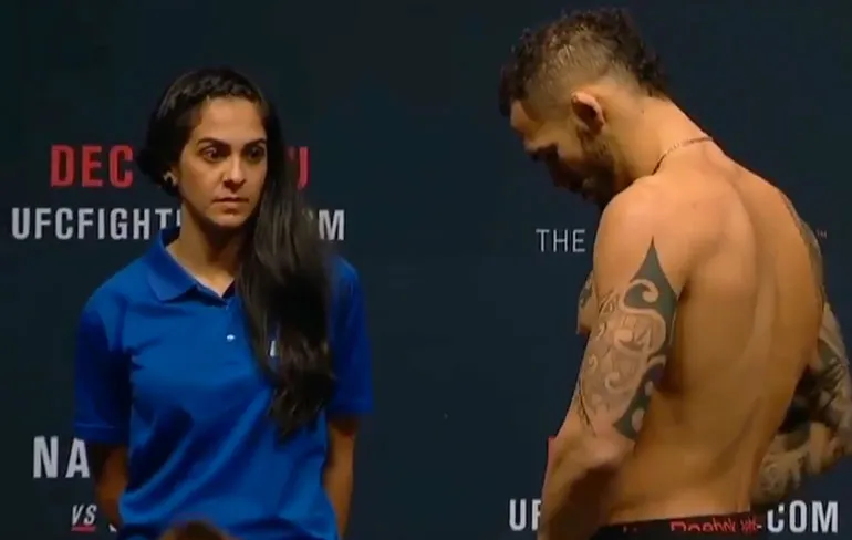 Ozzy Man ontdekt het UFC vrouwtje met hongerige blikken