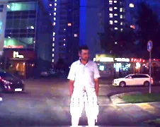 2 dronken Russen fucken met de verkeerde gast