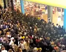 7 Minuten Black Friday Shopping Chaos Compilatie