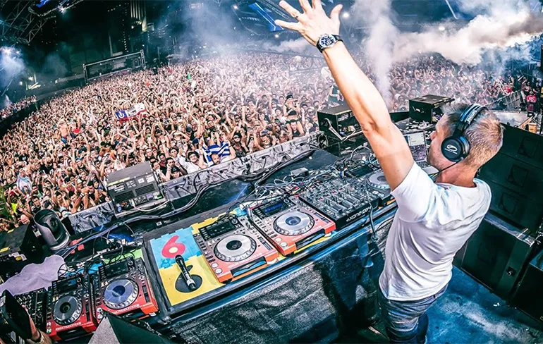 A State Of Trance Video Yearmix 2017