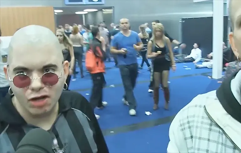Achter de viral: Tonderdom