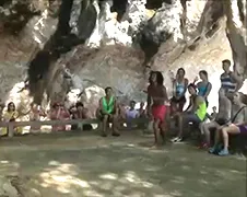 Als mens in boom klimmen doe je zo!