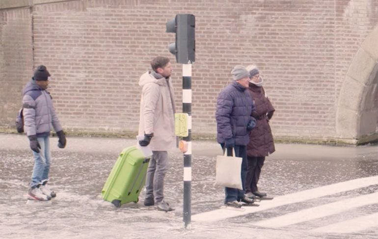 Als schaatsen echt een vervoersmiddel zou zijn in Nederland...