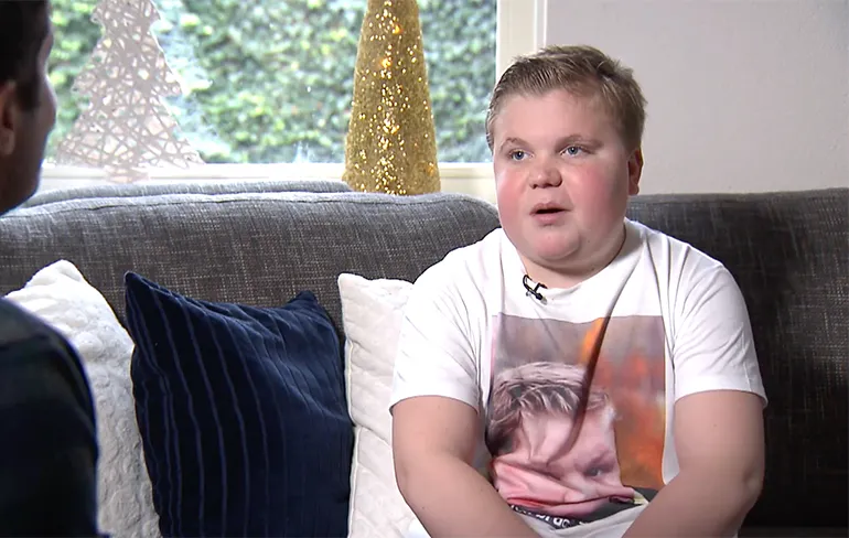 Altijd Herres als pas geopereerde held Kyan in Jeugdjournaal is te zien