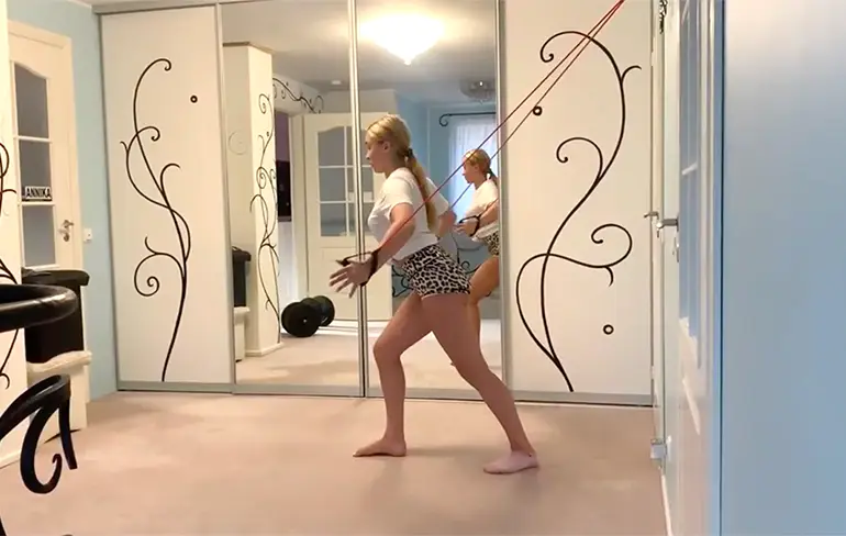 Angela heeft geen billenkoek gekregen, maar ging iets fout tijdens work-out