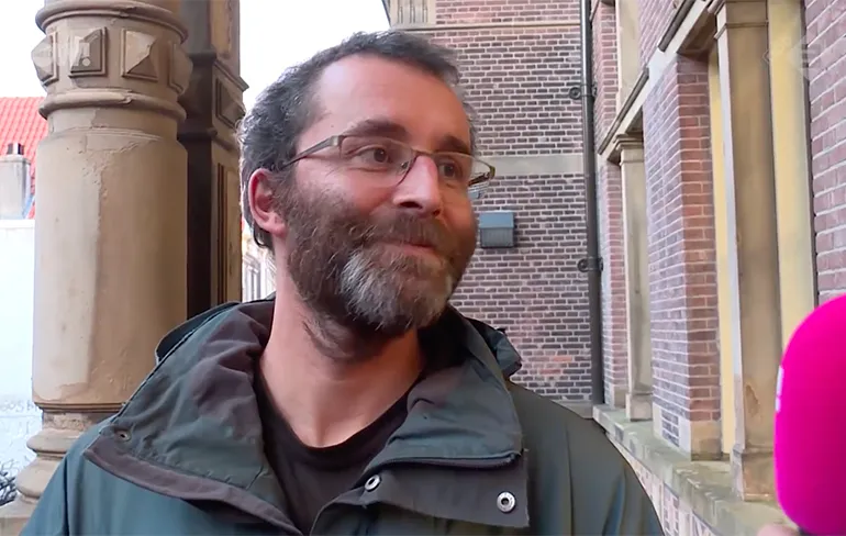 Anti-Zwarte Piet activist Rogier Meijerink: Nachtmerrie van botsplinters