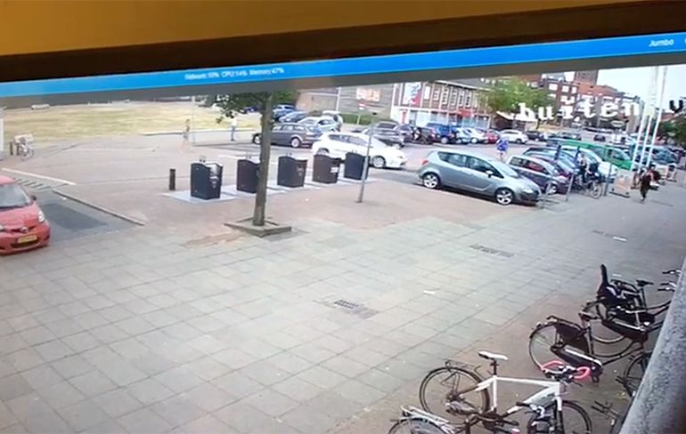 Auto in Steenwijk heeft de gang erin, mensen komen goed weg
