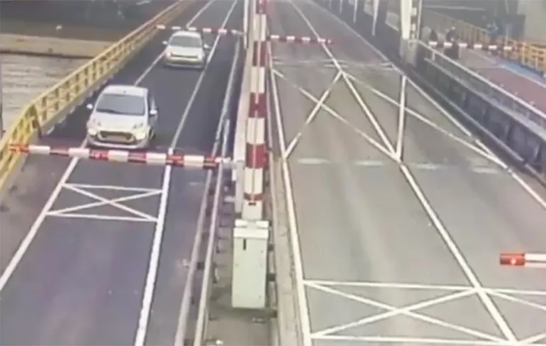 Automobilisten Algerabrug snappen functie rood licht niet