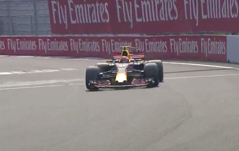 Bam! Max Verstappen pakt zijn derde. Winnaar GP Mexico 2017