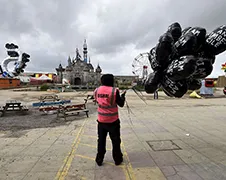 Banksy opent anarchistisch pretpark Dismaland