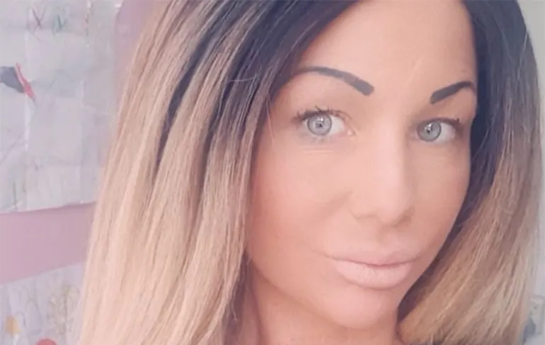 Barbie aka Samantha de Jong in kritieke toestand in ziekenhuis na ongeluk