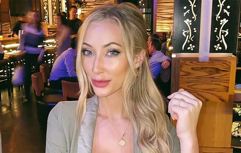 Berg naaktfoto's gaat rond na Australië actie van The Naked Philanthropist