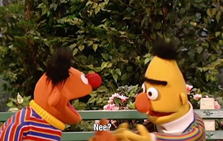 Bert en Ernie over de vloer - Deel 4: "Alles ruikt naar seks!"