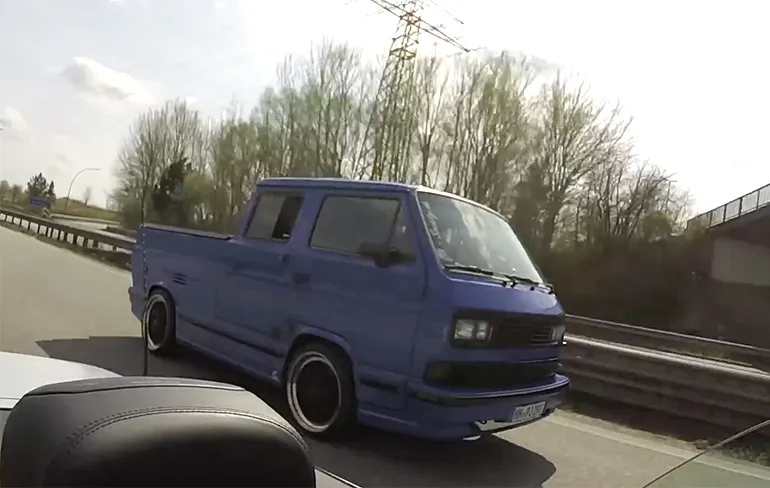 BMW E46 M3 rijders komen onderweg snelle verrassing tegen