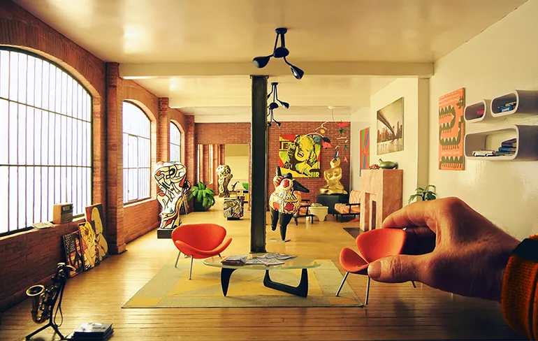 Brute verzameling hyperrealistische miniatuur film sets in Frans Museum