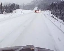 Chauffeur op Ontario Highway heeft nieuwe onderbroek nodig...