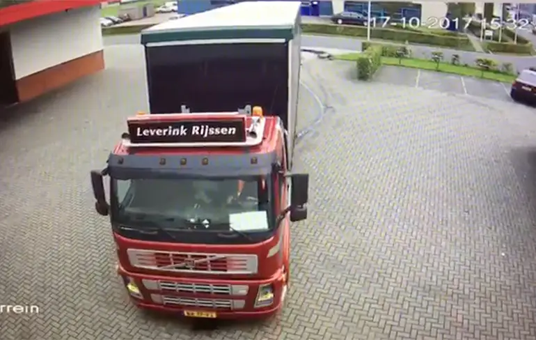 Chauffeur weet het zeker: Paolties bennen kut!