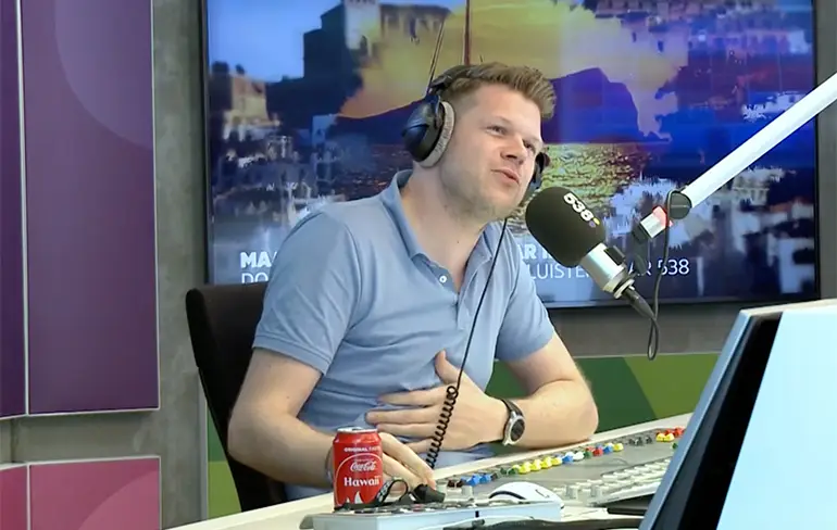 Coen en Sander trollen examenkandidaat Eva