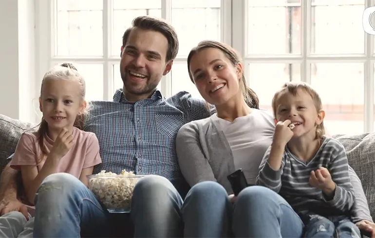 COVIDeotheek: Gezellig met het hele gezin naar de leukste films kijken...