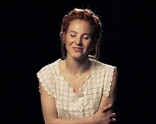 Dames Girlband ADAM komen zingend klaar