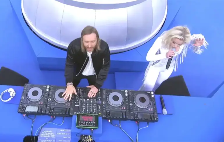 David Guetta deed ook sluitingsceremonie van het EK in Frankrijk