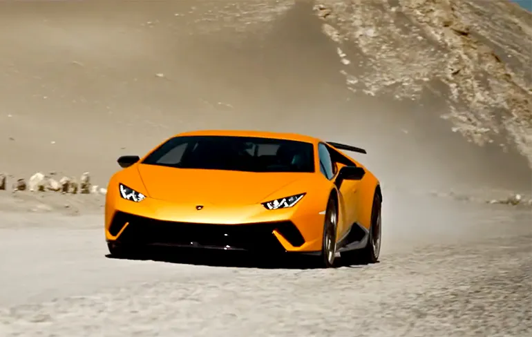 De Lamborghini Huracan Performante is een hele snelle auto!