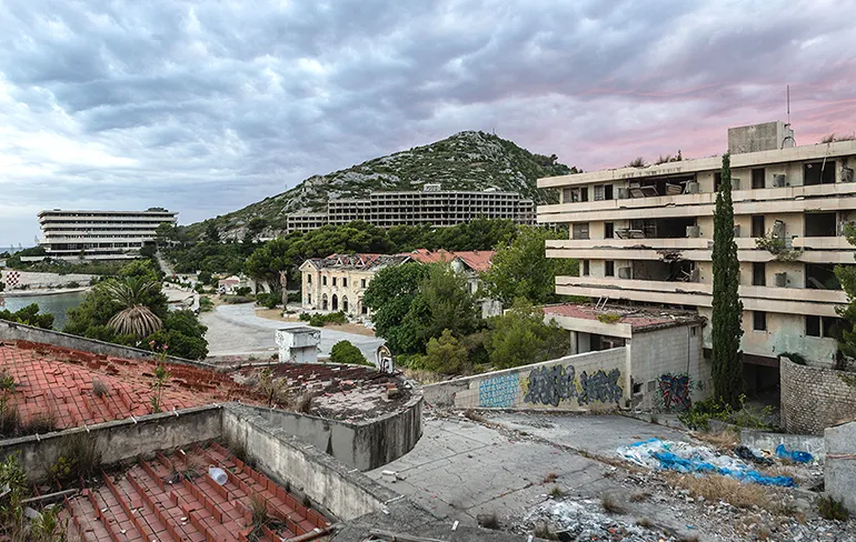 De meest brute foto's van 2017 van Urban Explorer Bob Thissen