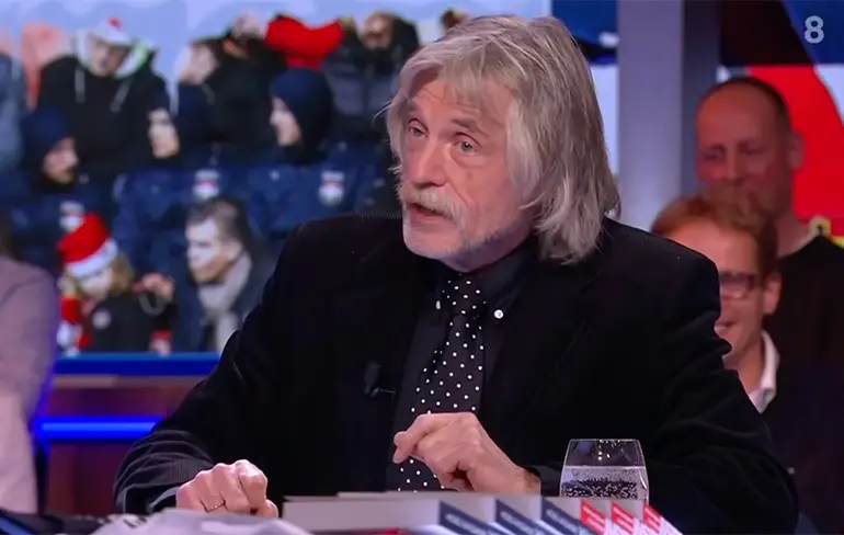 De meest hilarische VI momenten van Johan Derksen op een rij...