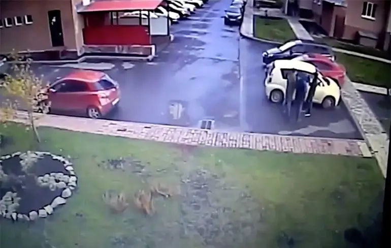 De slechtste chauffeur van Kemerovo en omstreken!