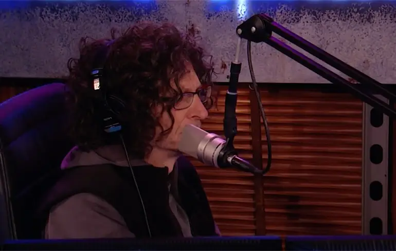 Die keer dat er een seriemoordenaar belde naar Howard Stern