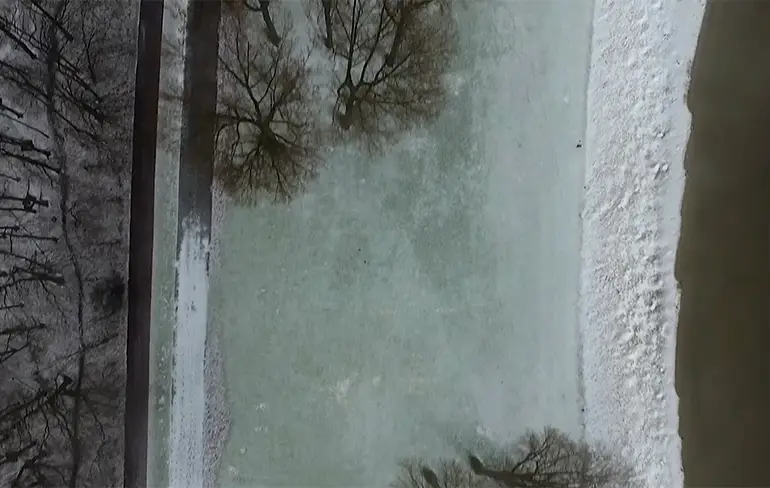 Drone beelden Het Kralingse Bos in Rotterdam in winters weer
