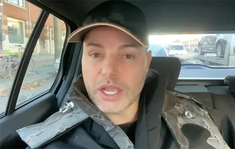Een beetje brekend nieuws: Nee joh, Fred van Leer overvallen in eigen woning