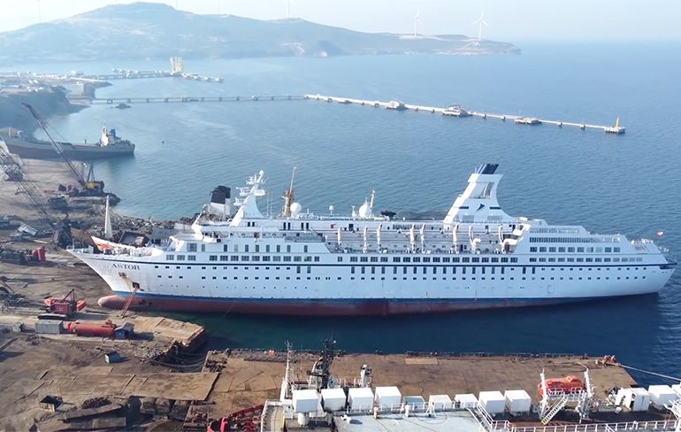 Een iets andere vakantie in Turkije: Rondwandelen op een verlaten cruiseschip