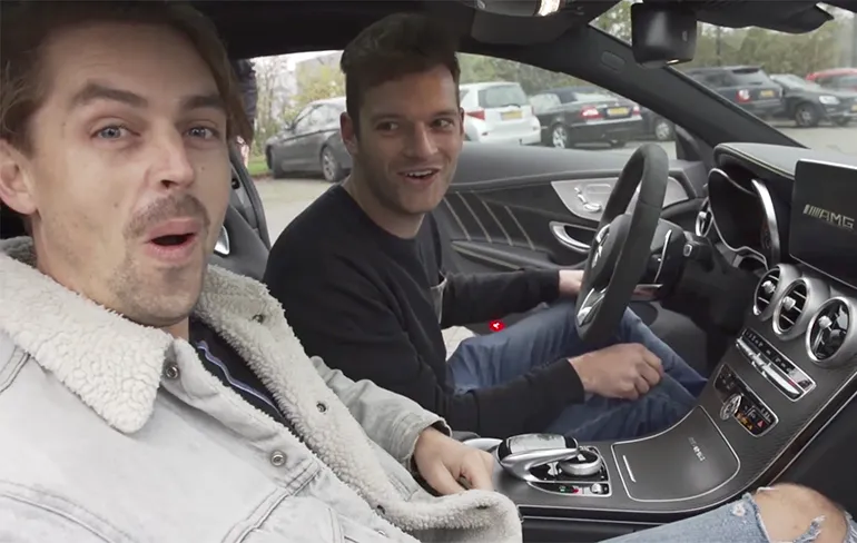 Een stukje rijden in de Mercedes Benz C63 S van Max Verstappen