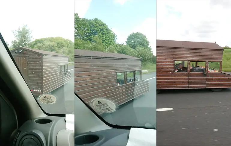 Een tuinhuisje op wielen zie je niet elke dag op de snelweg