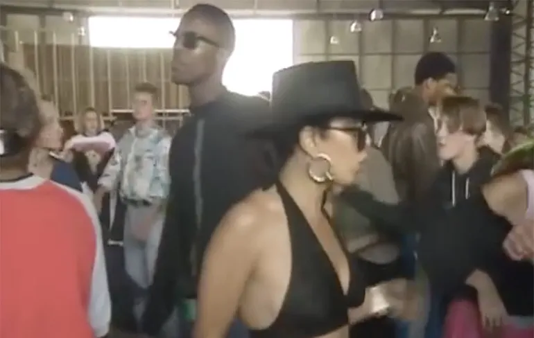 En zo gingen mensen los op een illegale rave in 1989!