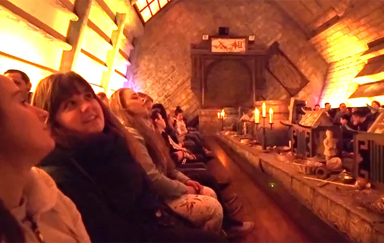 En zo werkt het draaiende huis van Phantasialand