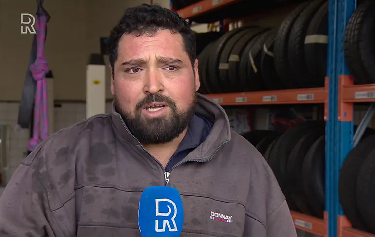 Er lopen nog steeds Franse voetbalhaantjes rond De Kuip, maar straks niet meer